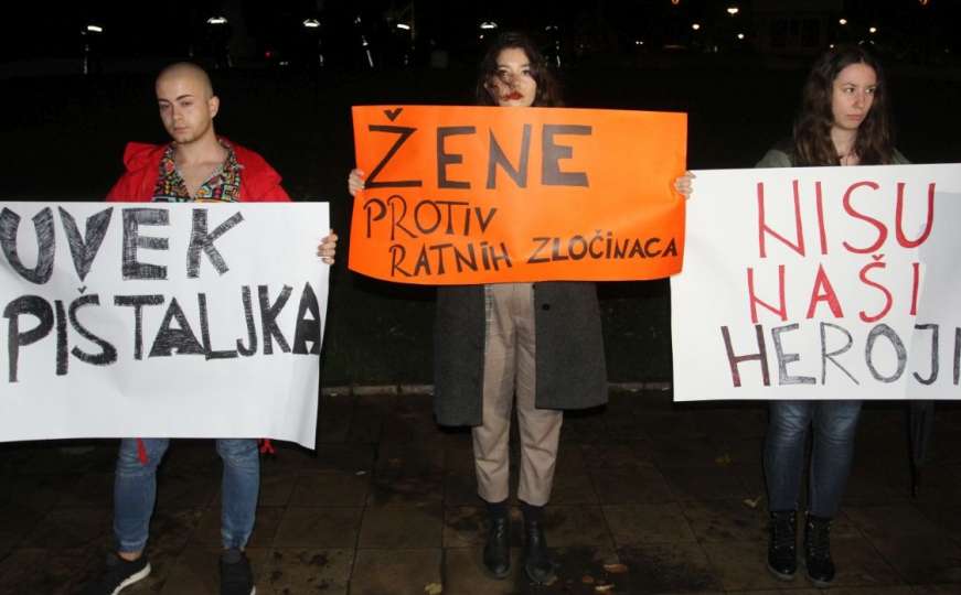 Beograd: Protestno zviždanje protiv državne podrške ratnim zločincima